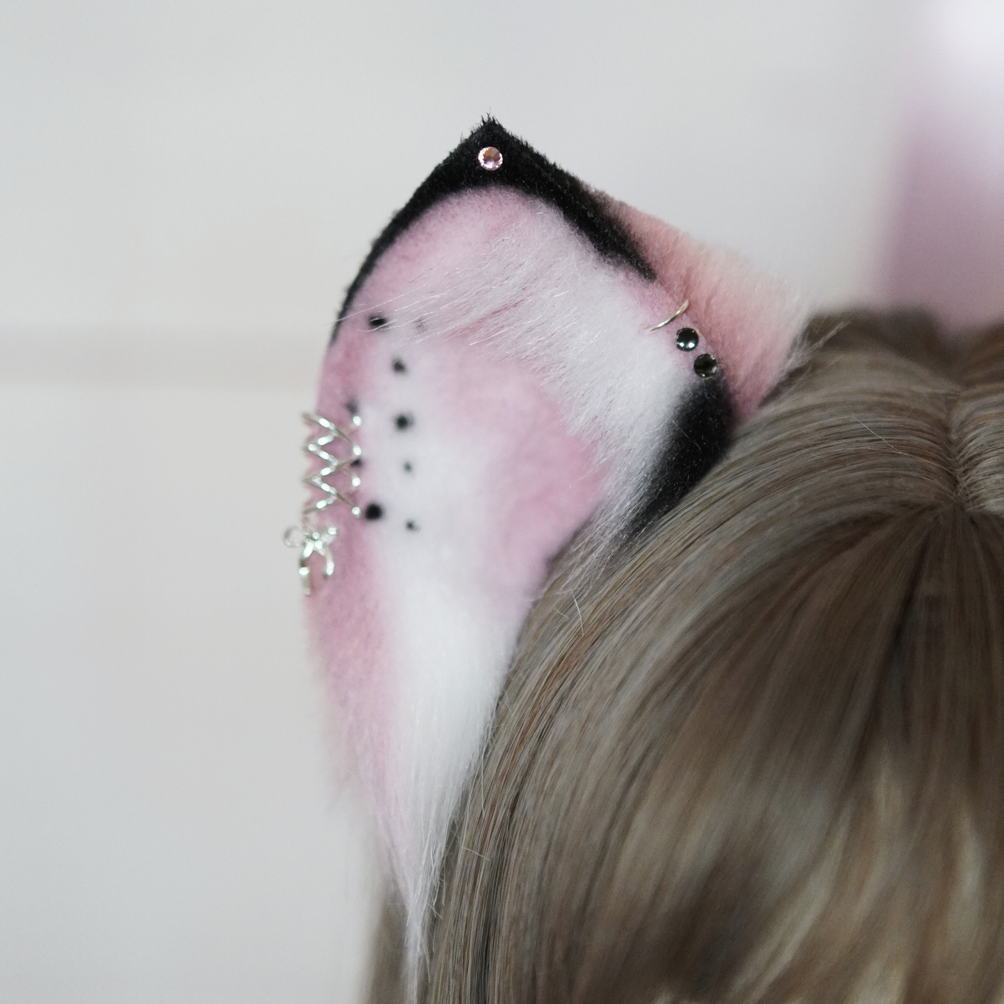 (Ready For Ship) Pink And Black Fantasy Charming Cat Ears + Tail