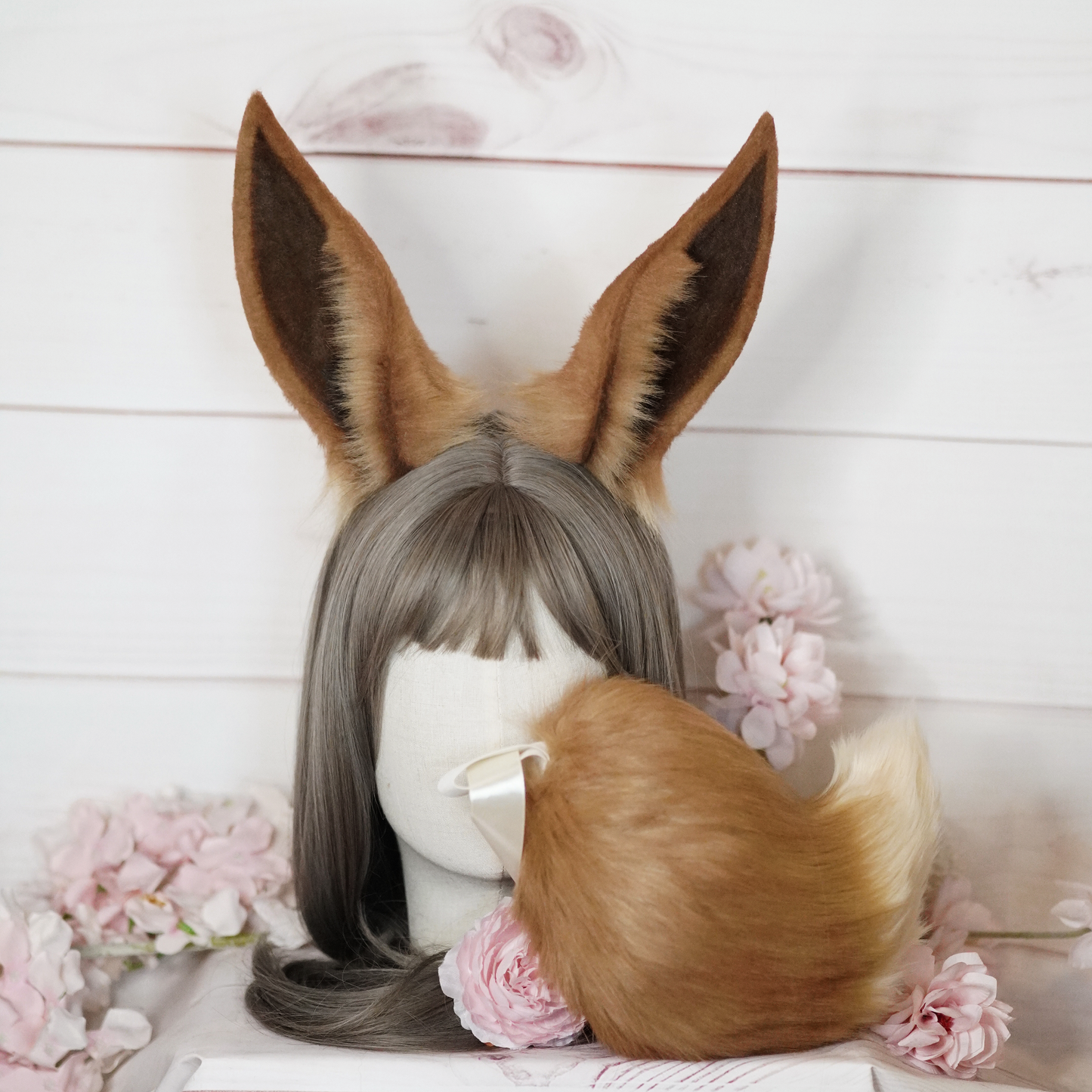 (Ready For Ship) Eevee Set Cosplay Ears + Tail
