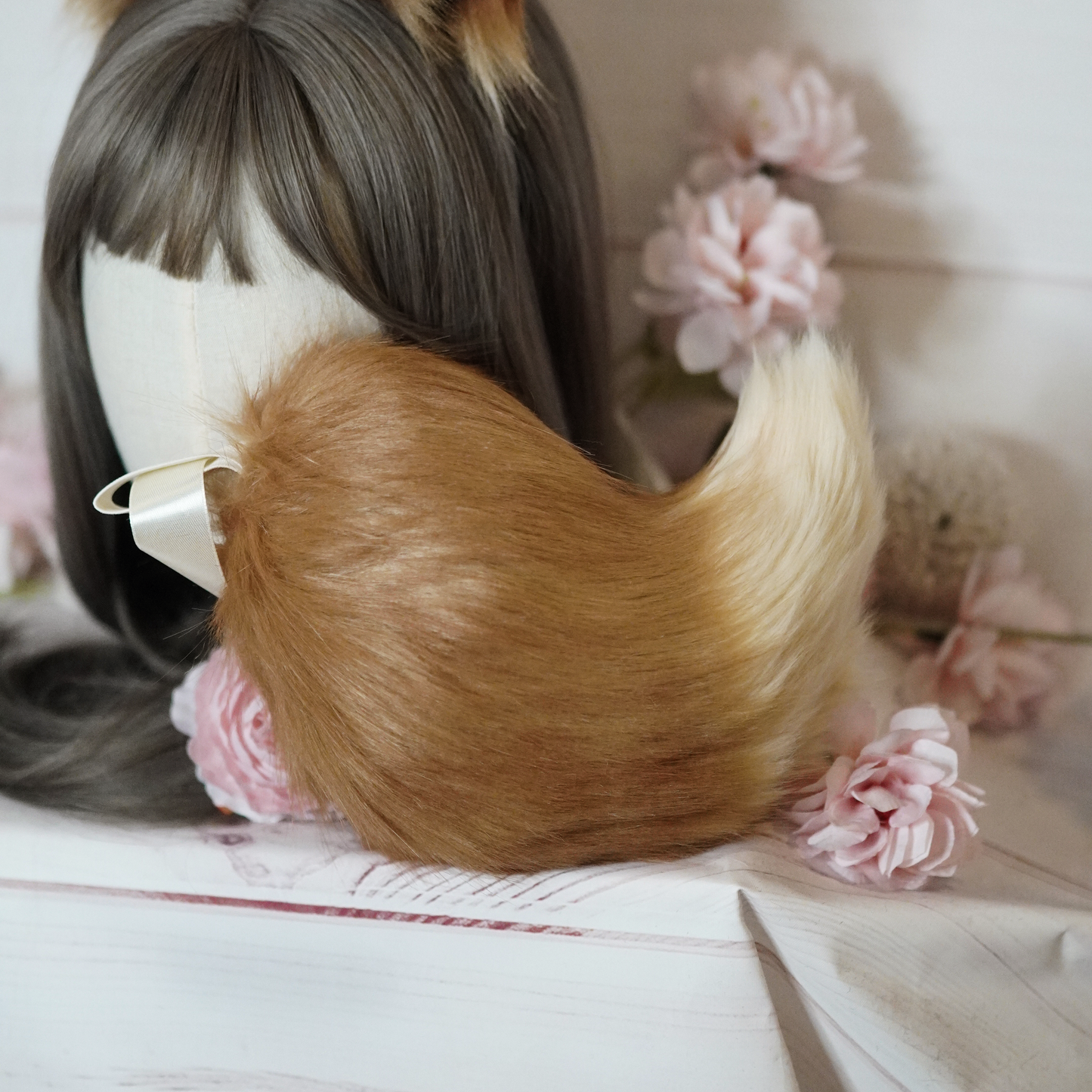(Ready For Ship) Eevee Set Cosplay Ears + Tail